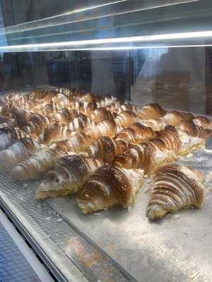 O Melhor Croissant Da Minha Rua - Málaga