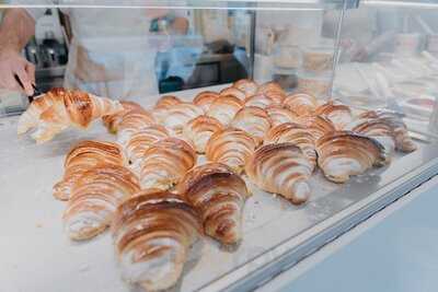 O Melhor Croissant Da Minha Rua