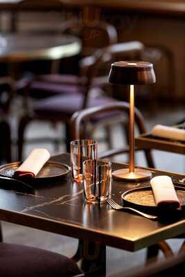 Monsieur Rouge - Steak House