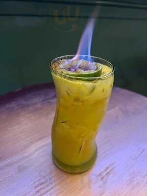 Sue Ellen Cocktail Bar