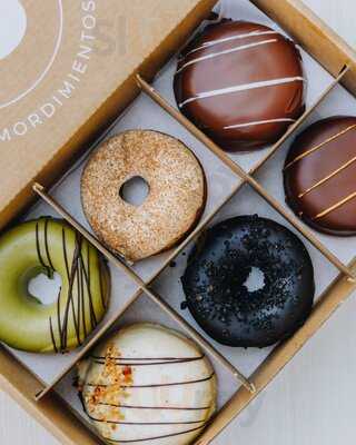 Naked&sated (pozuelo)