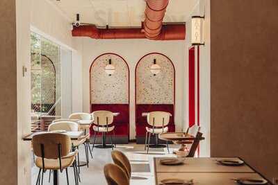 Naked&sated (pozuelo)