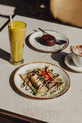 Naked&sated (pozuelo)