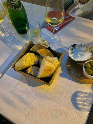 Almi - Tapas Bar Restaurant