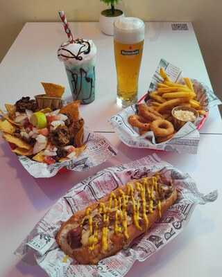 Hotdog Planet American Diner