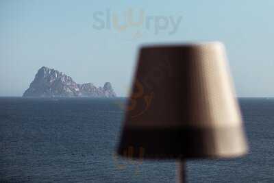 Pershing Yacht Terrace