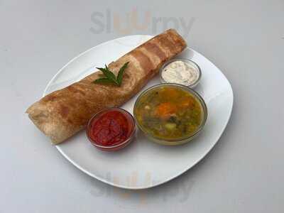 Hideout Bar And Cafe