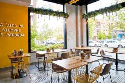 Totale Pizzería Montecarmelo