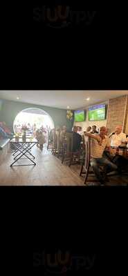 The 19th Hole Bar & Grill