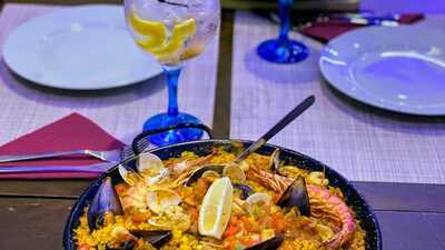 Corner Bar I Restaurante