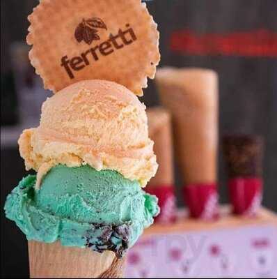 Ferretti Heladeria & Creperia Vinaros