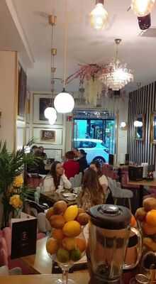 La Marquesita - Cafe Bar Cocktails