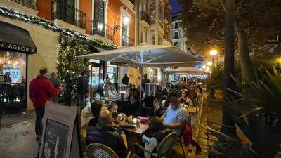 Santagloria Coffee & Bakery