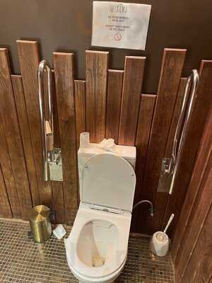 Slvj Marbella Restaurant & Beach Club