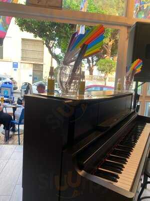 Billie's Piano Bar And Speakeasy