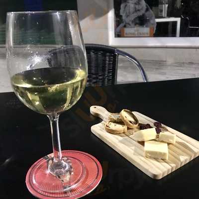 Aromas Gourmet Delicatessen