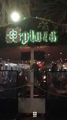 Café Plaza
