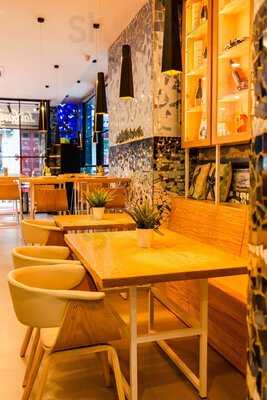 Mercado De Las Gaviotas (mariscos)