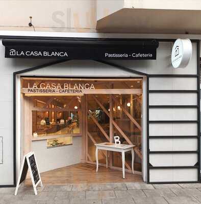 La Casa Blanca Pastisseria - Photo 7