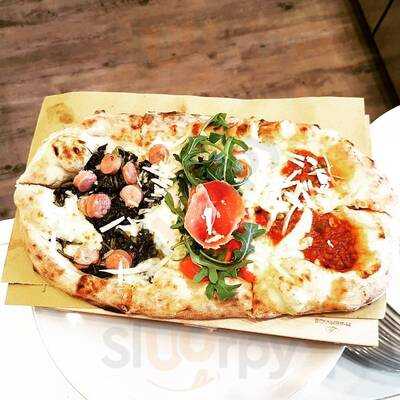 Noah & Titilla Restaurant