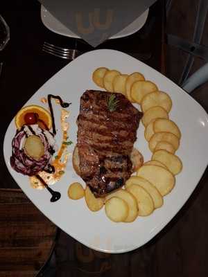 Noah & Titilla Restaurant