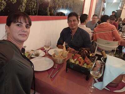 Tango Parrilla Y Vinos