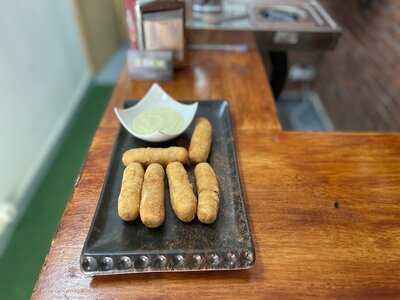 El Bunker Bar-restaurant