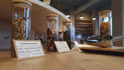 Toum Tienda A Granel & Cafetería