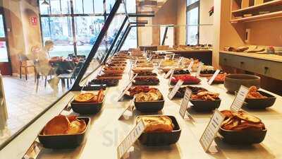 Toum Tienda A Granel & Cafetería