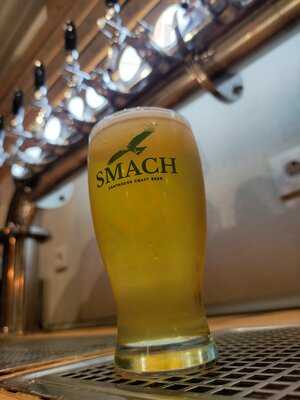 La Fábrica Craft Bar