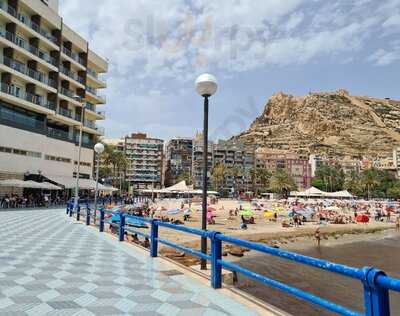 Cerveceria 100 Montaditos Mlle.levante