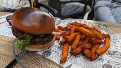 Red Corner Sports Bar