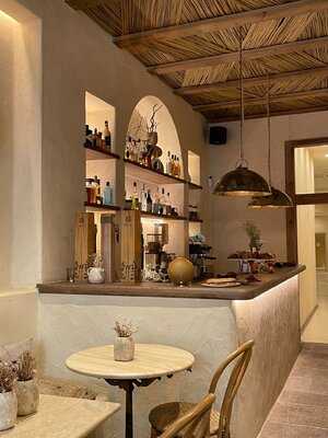 Empanar - Empanadas & Cocktails