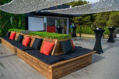 Fahrenheit86 - Roof Top