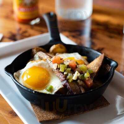 Eatwith: Sonia & John Of Barcelona