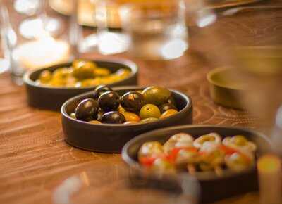 Eatwith: Sonia & John Of Barcelona