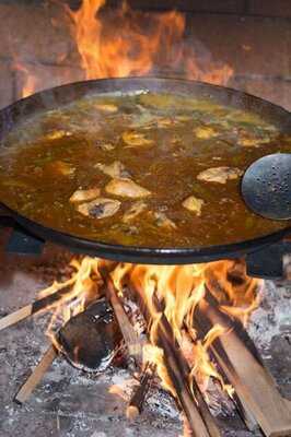 Eatwith: Teresa Of Valencia