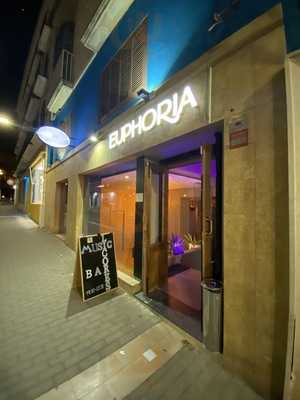 Euphoria Lounge Bar