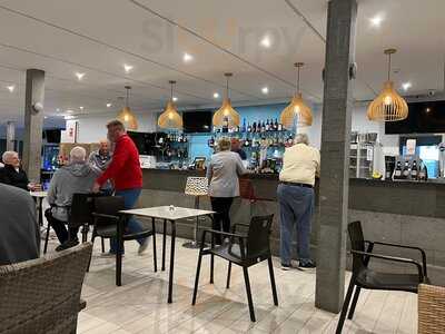 Las Brisas Bar And Restaurant