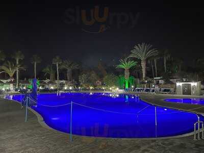 Las Brisas Bar And Restaurant