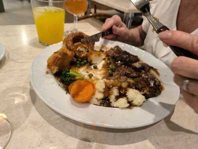 Las Brisas Bar And Restaurant