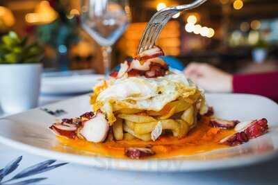 La Mafia Se Sienta A La Mesa