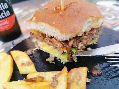 El M1n1bar Colect1vo