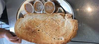 Cafeteria Cerveceria Puente De Angorrilla