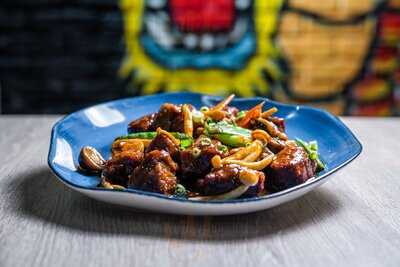 Shanghai Station Sol