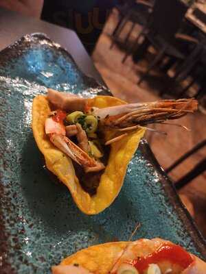 33-45 Mitjana Sound Restaurant