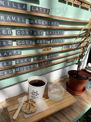 Boötes Cafés To Go