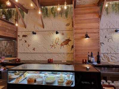 La Caverna Málaga - Bar De Tapas