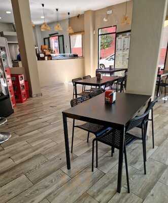 Karinas Cafe & Burger Bar