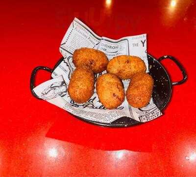 El Patio De Los Pasajeros